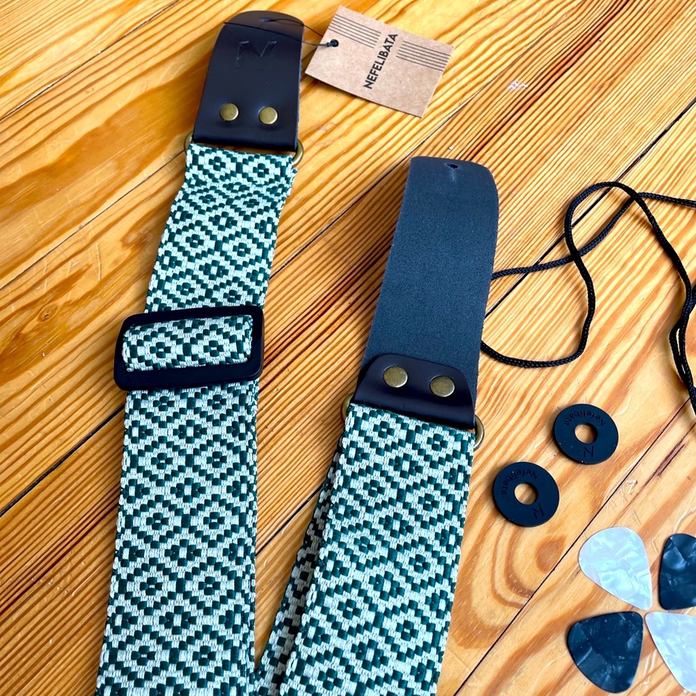 Guitar Strap Nefelibata Embroidered W/ Accessories
